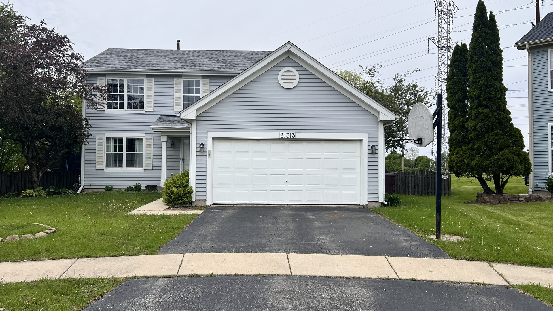 21313 W Cascade Court