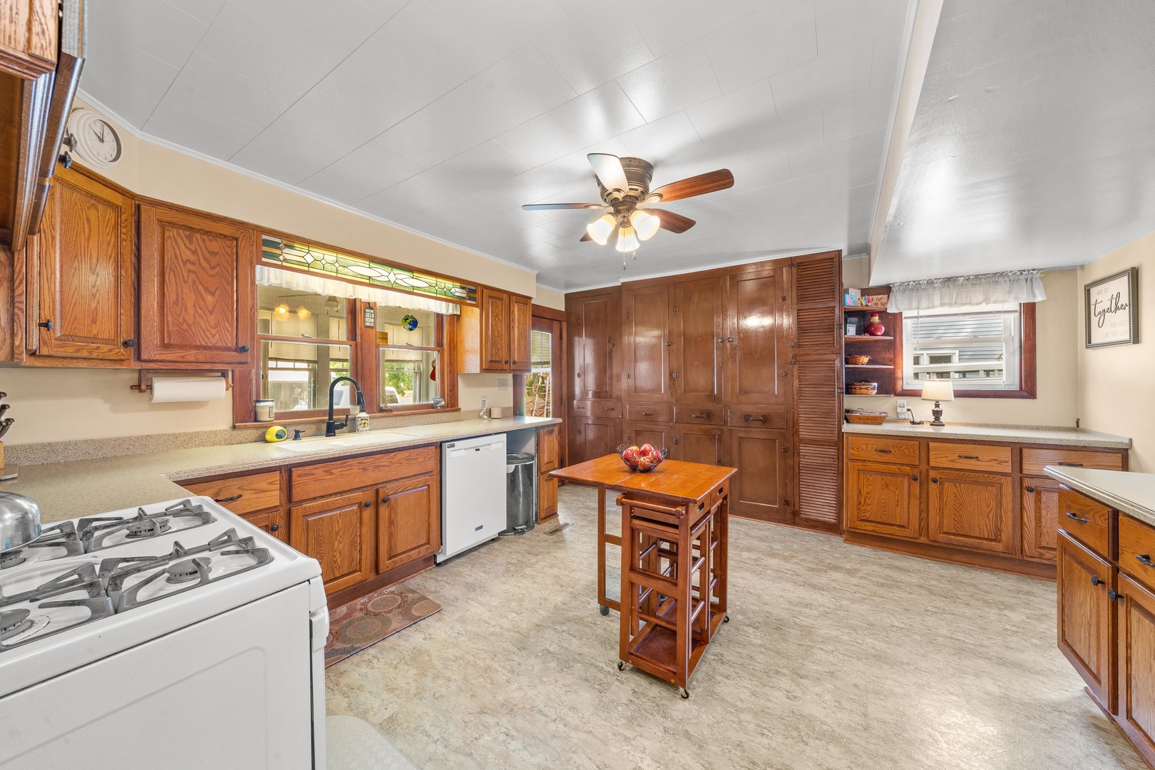 204 N West Street Property Photo 11