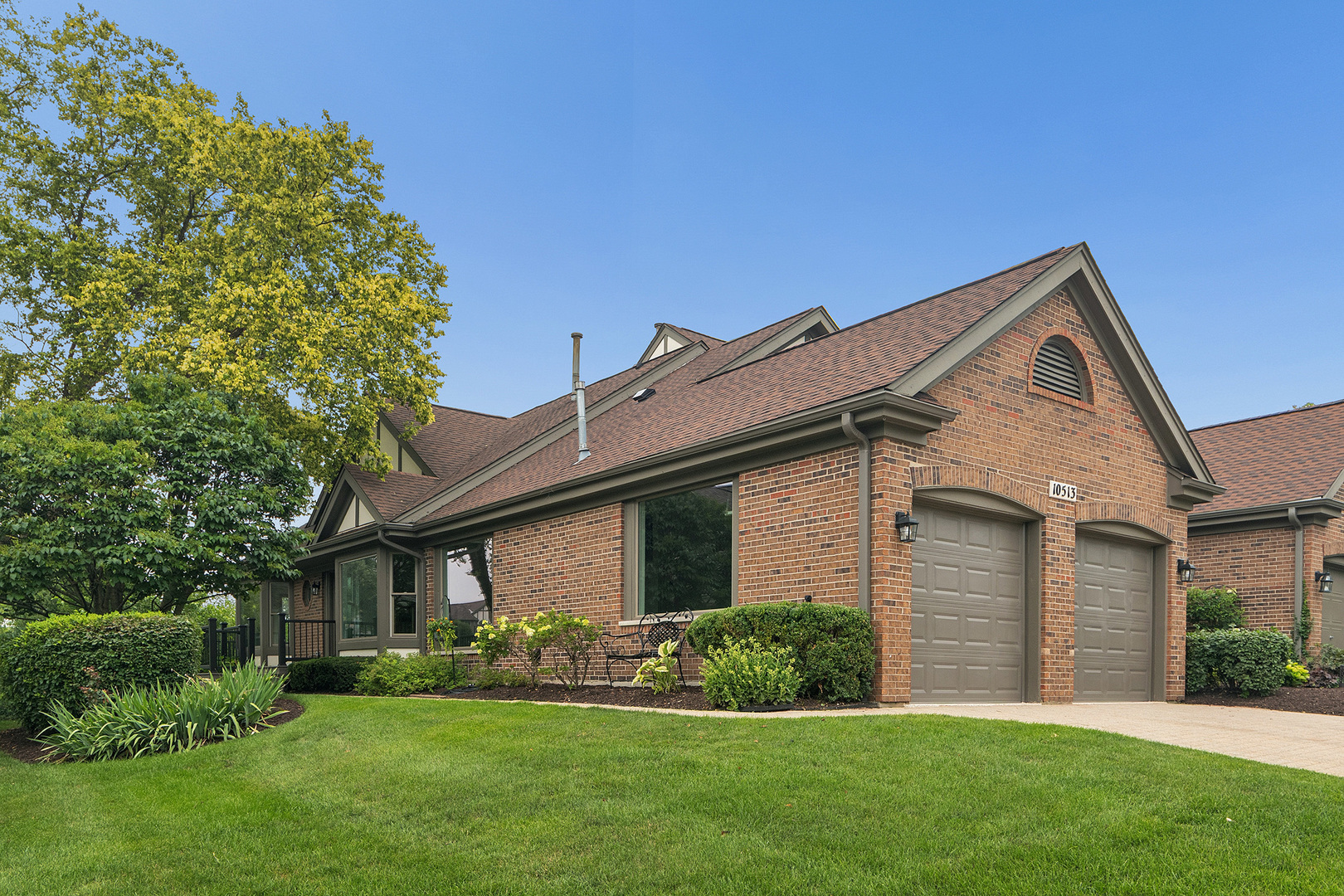 10513 Golf Road Property Photo 1