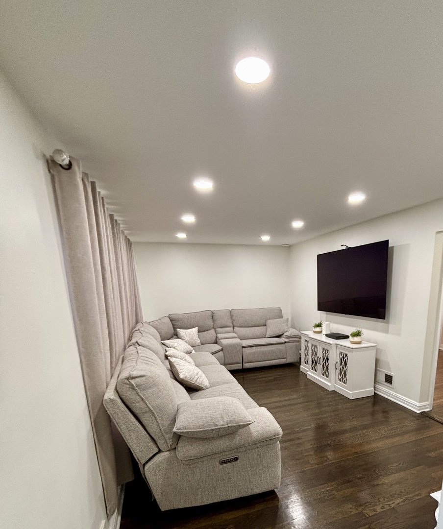 4100 W 81st Street Property Photo 6