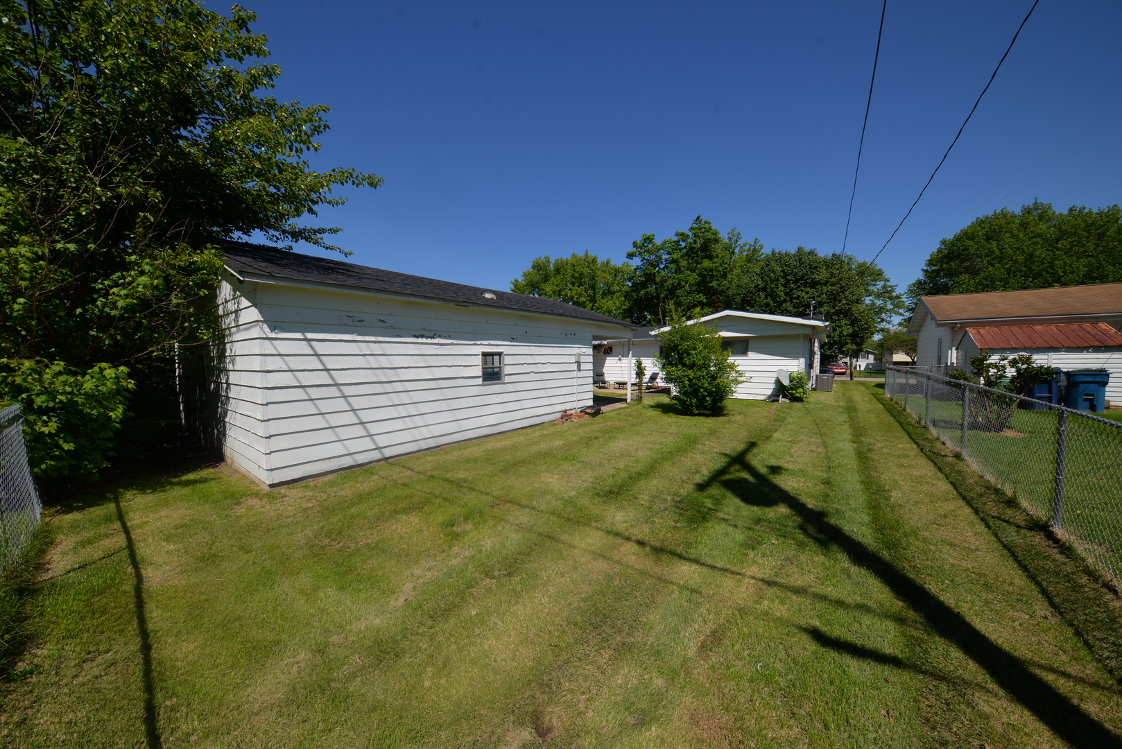 8 E Crownview Property Photo 3