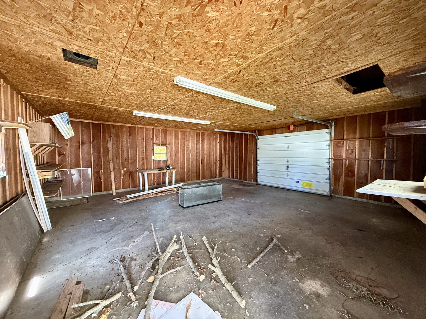 8 E Crownview Property Photo 26