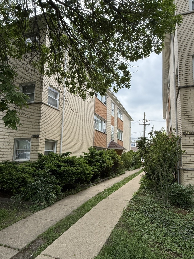 5007 W Diversey Avenue Property Photo 3