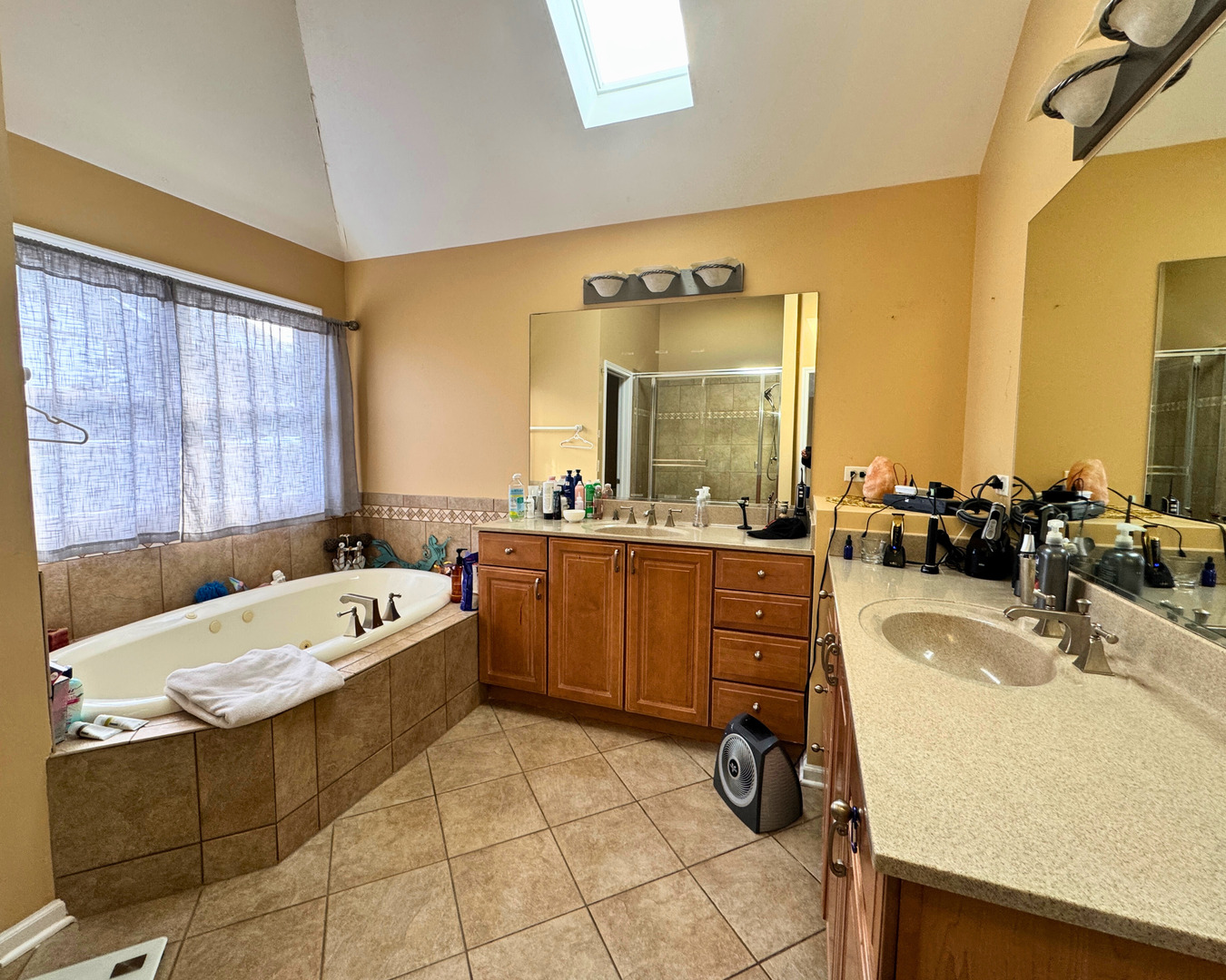 3805 Gladstone Drive Property Photo 13
