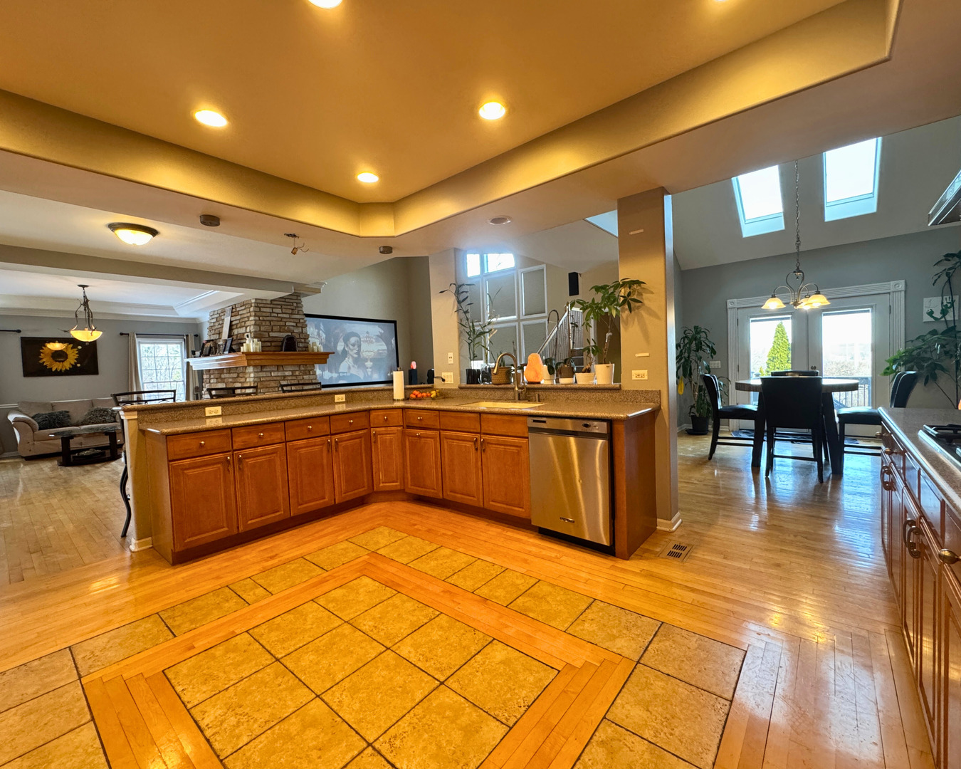 3805 Gladstone Drive Property Photo 30