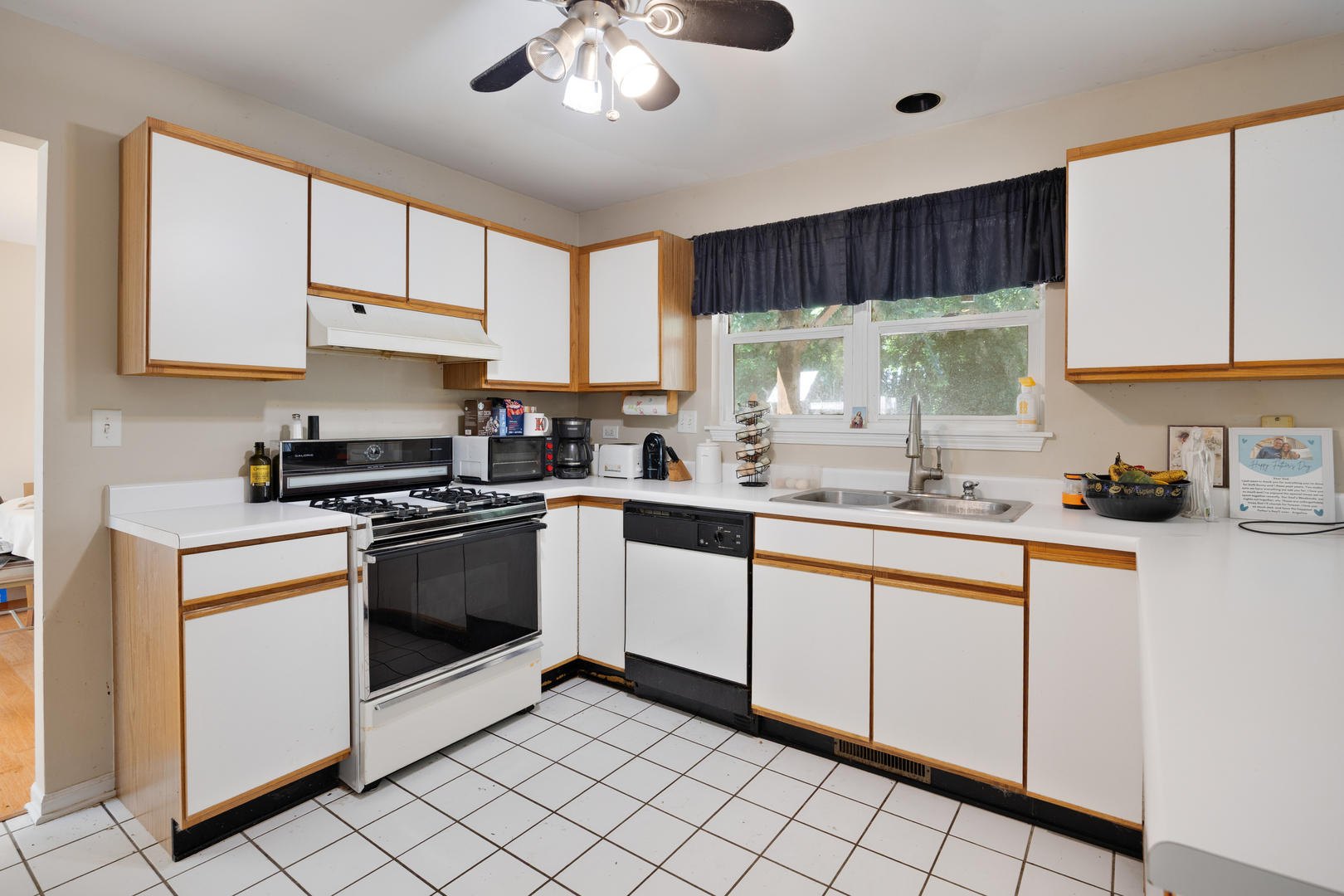 8566 Cedar Street Property Photo 7
