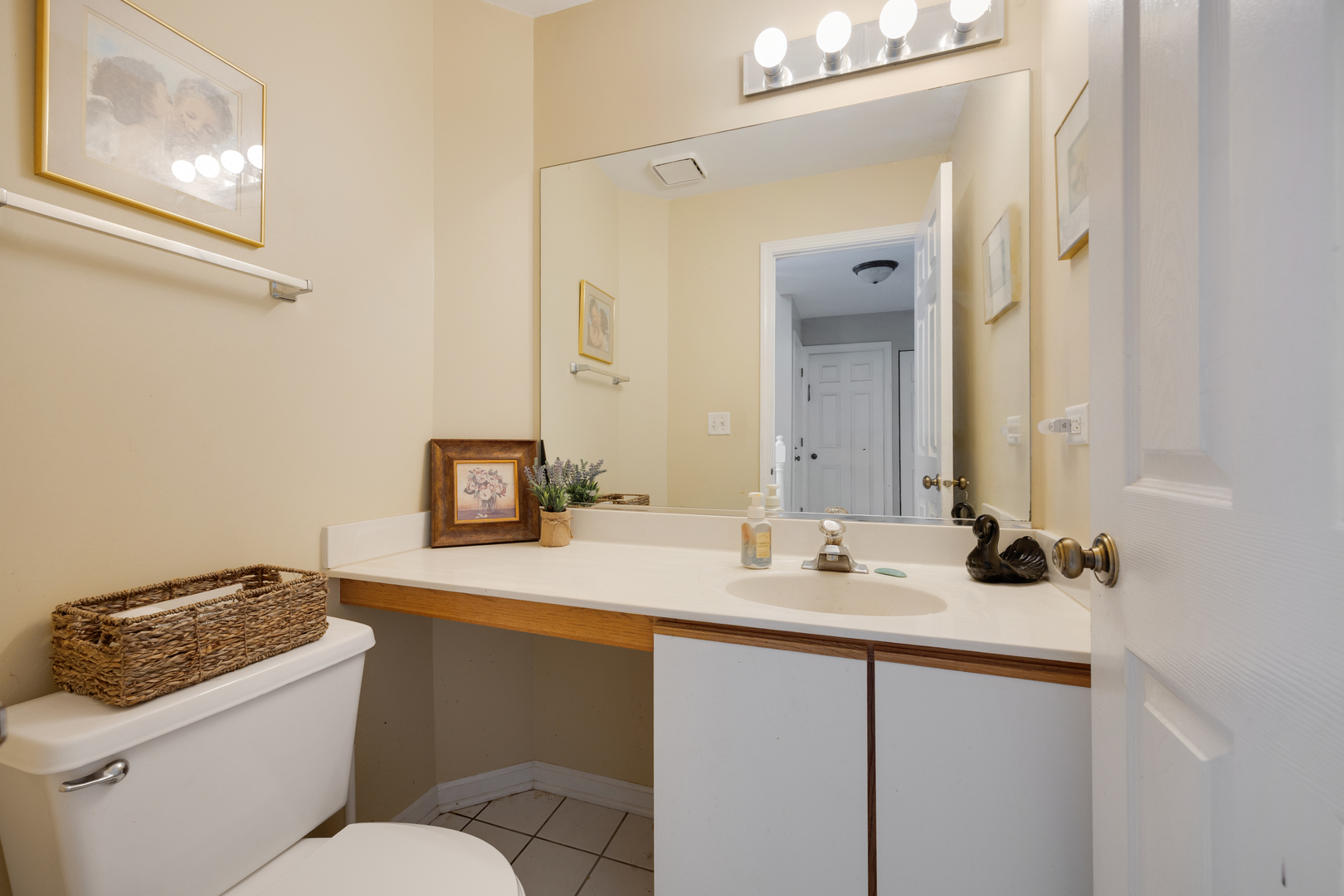 8566 Cedar Street Property Photo 12