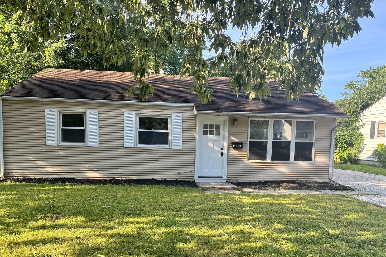 1407 Paula Drive Property Photo 1