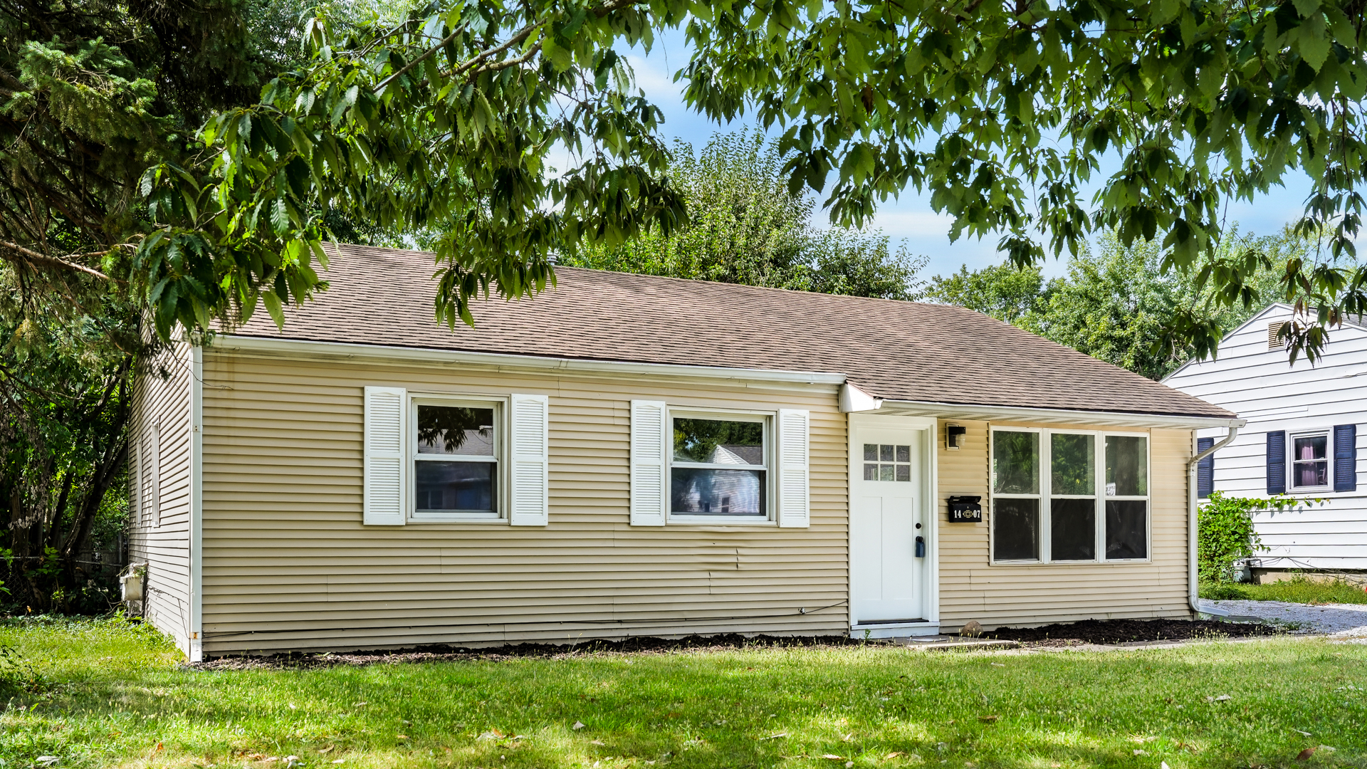 1407 Paula Drive Property Photo 3