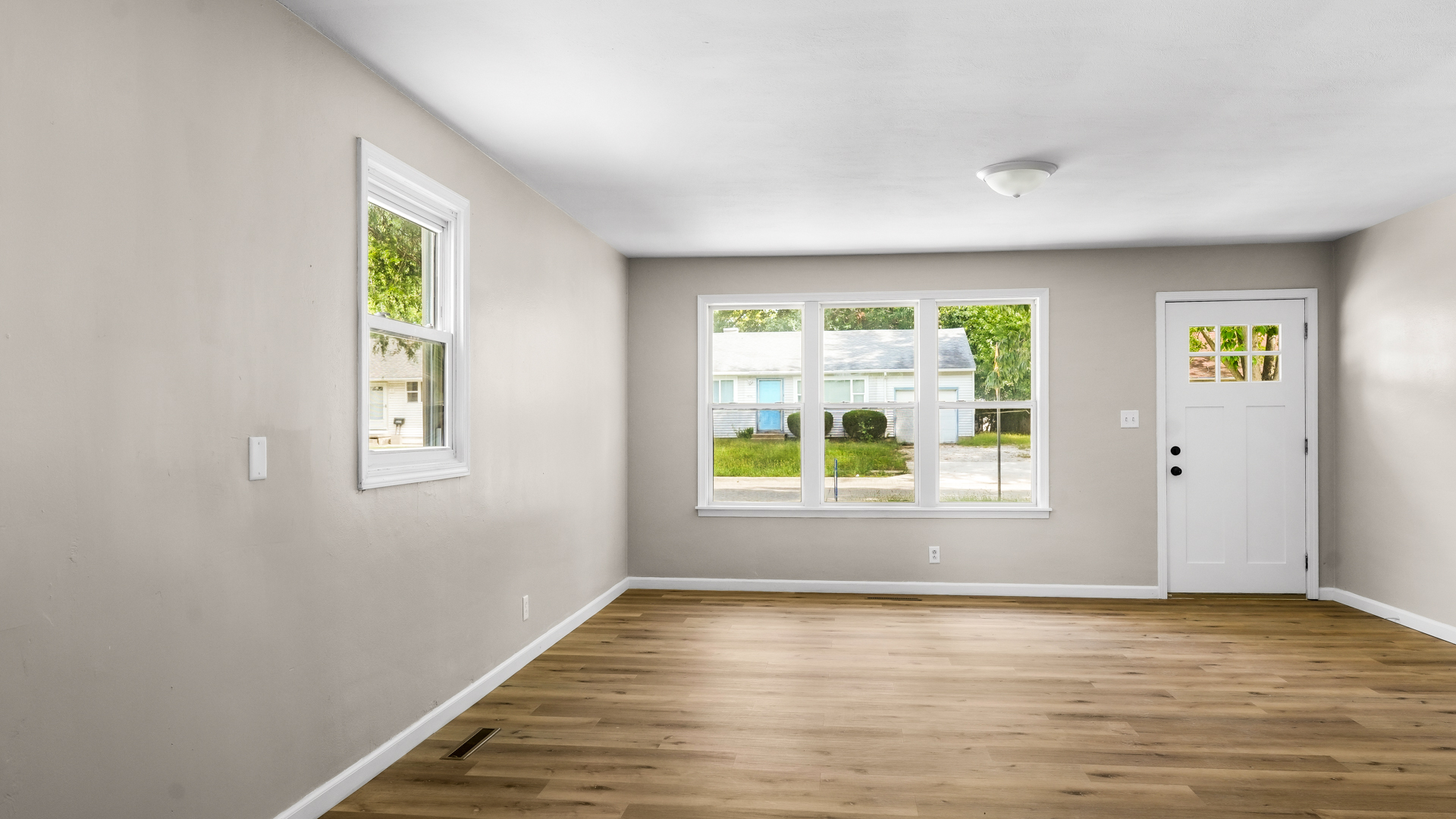 1407 Paula Drive Property Photo 6