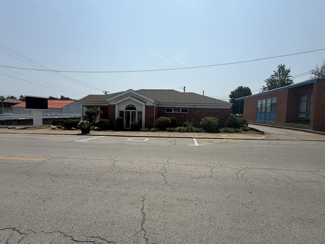 201 W Broadway Boulevard Property Photo 1