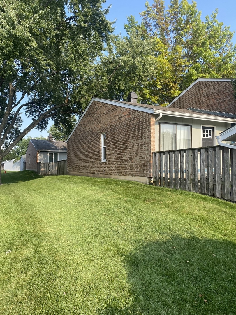 333 Colony Green Drive Property Photo 3