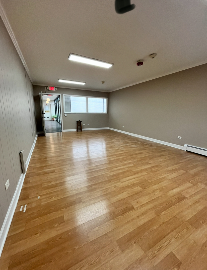 1545 Waukegan Road 2-6 Property Photo 6