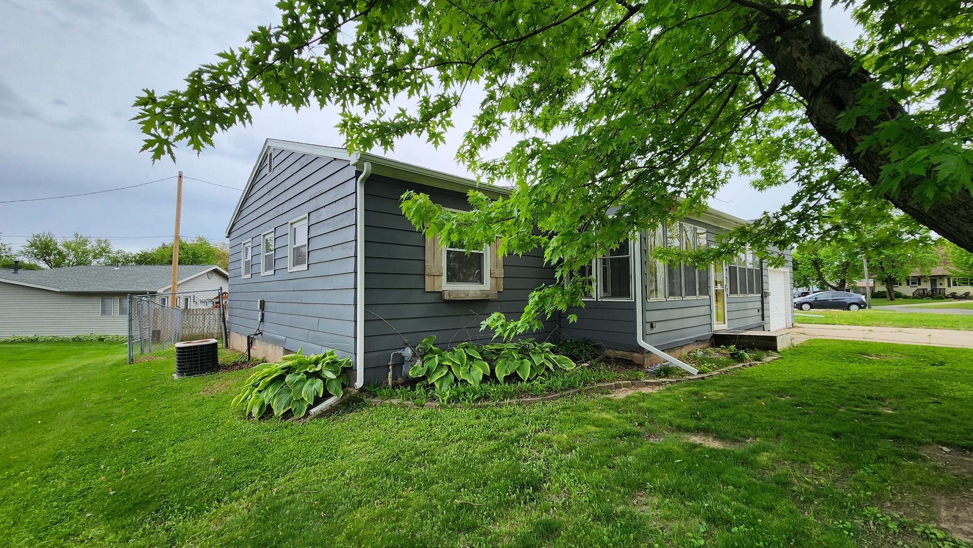 739 Highview Drive Property Photo 2