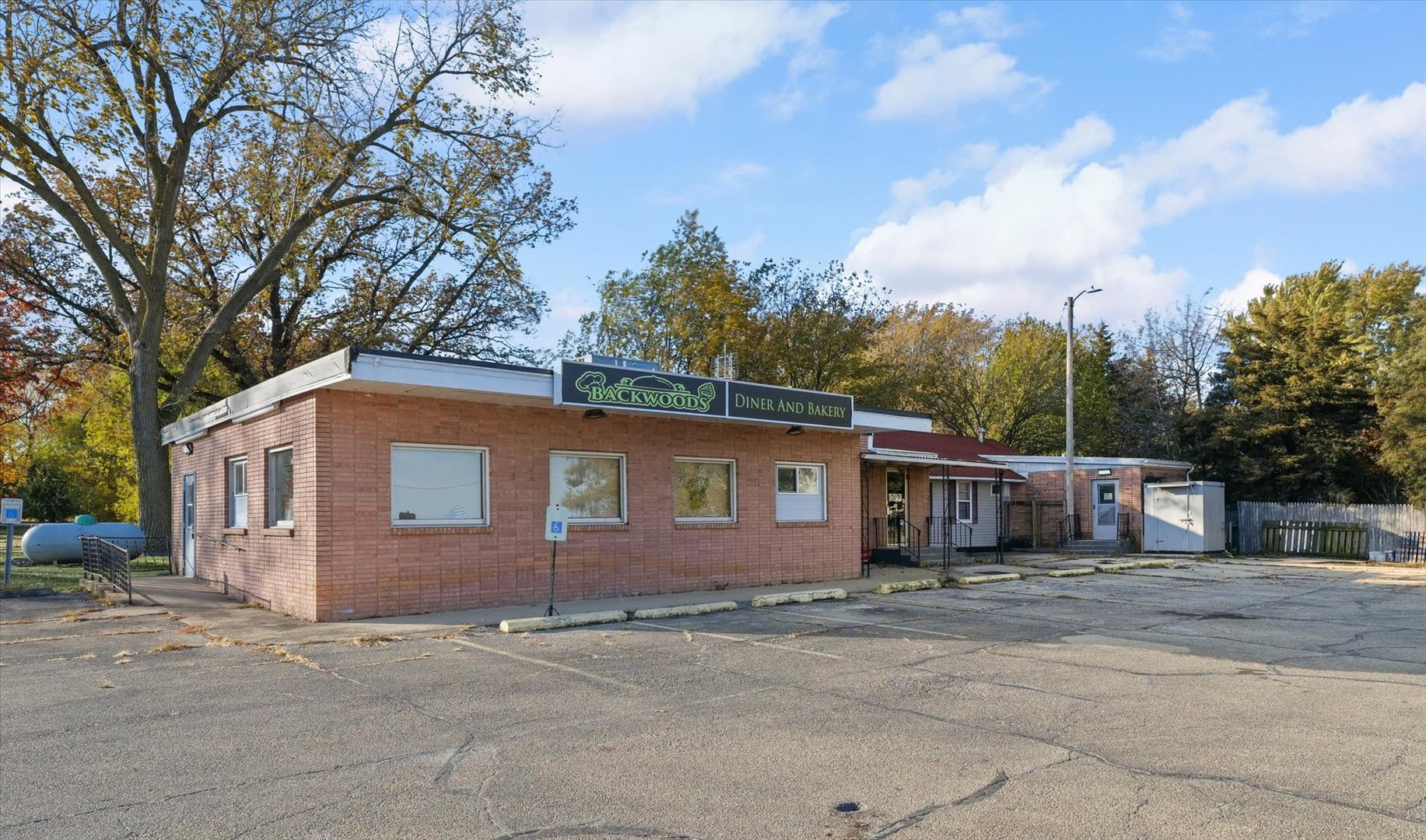 205 N State Route 54 Property Photo 31