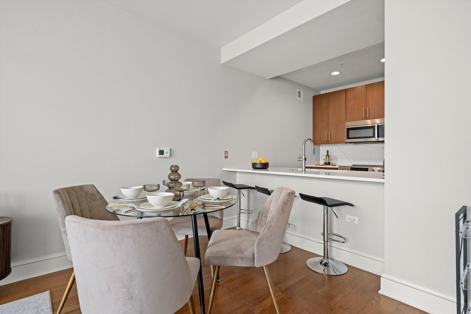 850 N Lake Shore Drive 1801 Property Photo 16