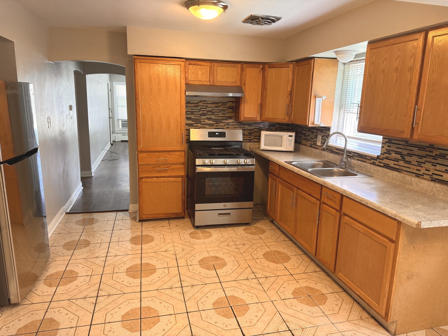 5658 S Kolin Avenue 1 Property Photo 7