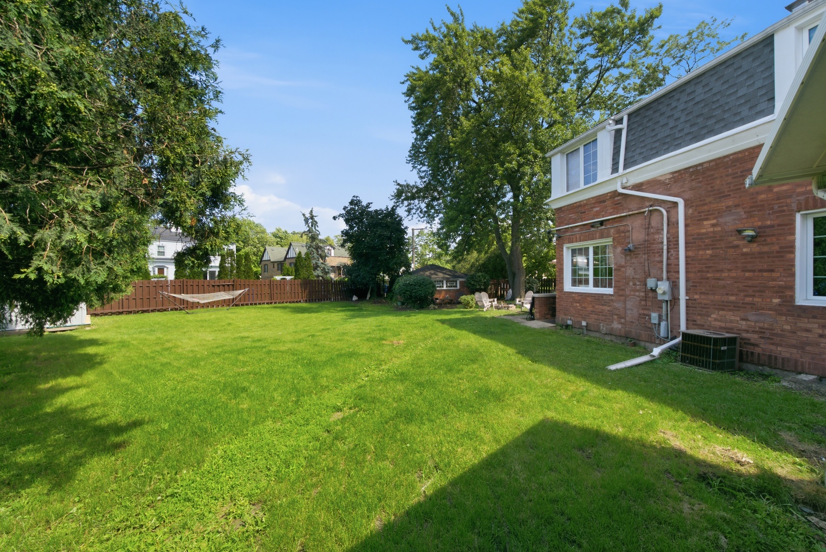 5801 N Kenton Avenue Property Photo 50