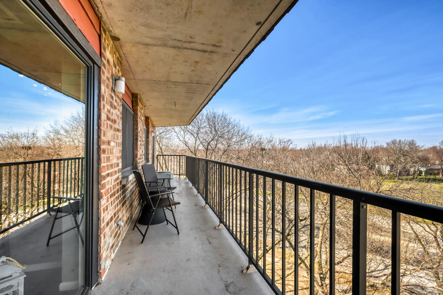 35 S Baybrook Drive 610 Property Photo 17