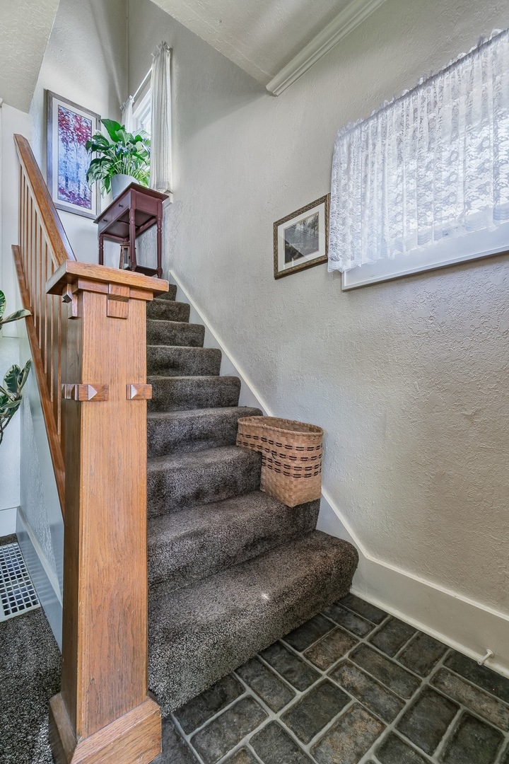 2826 8 1/2 Avenue Property Photo 6