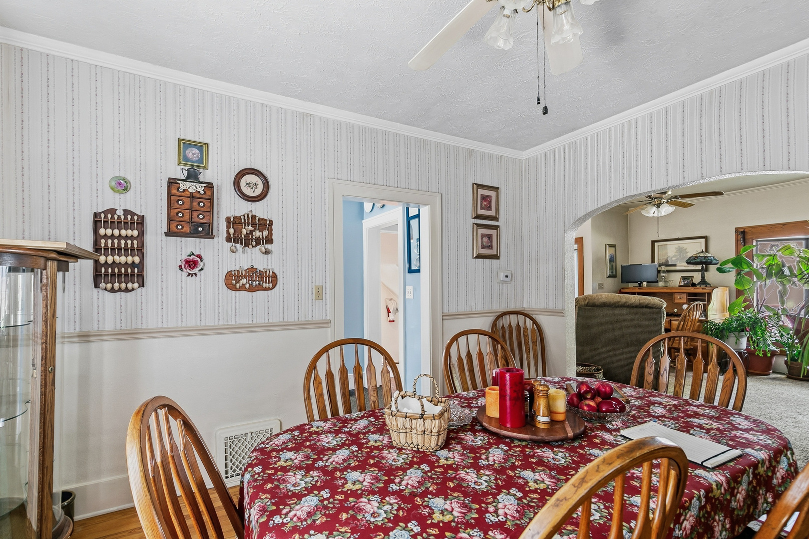 2826 8 1/2 Avenue Property Photo 17