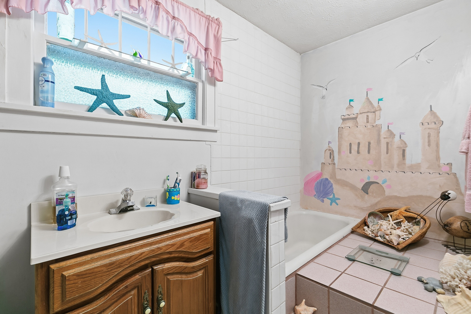 2826 8 1/2 Avenue Property Photo 24