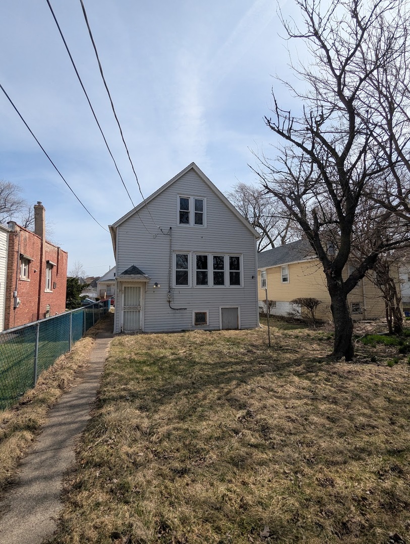 9328 S Kimbark Avenue Property Photo 3