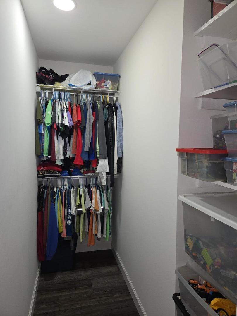 1501 Darien Lake Drive 208 Property Photo 15