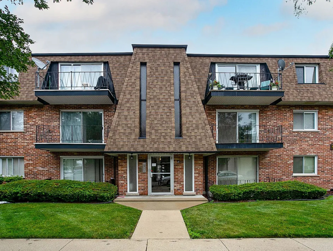 10701 S Keating Avenue 3D Property Photo 1