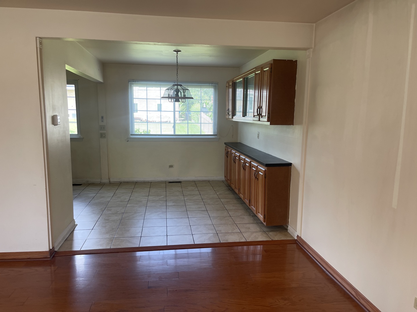 1802 W Willow Lane 1802 Property Photo 3
