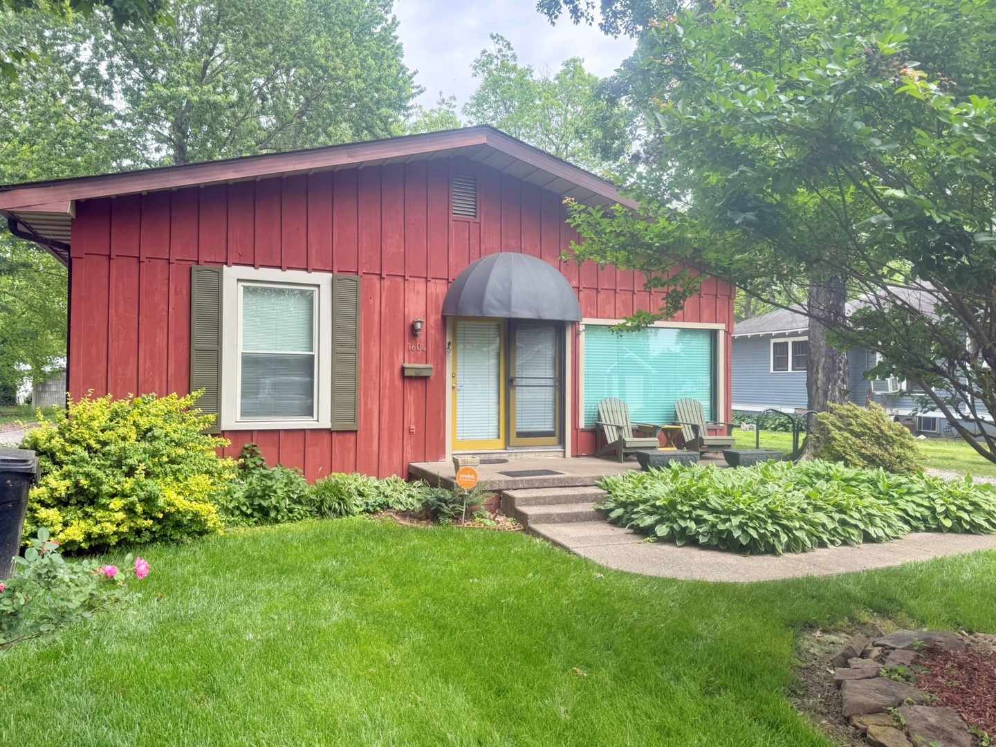 1604 North Avenue Property Photo 1