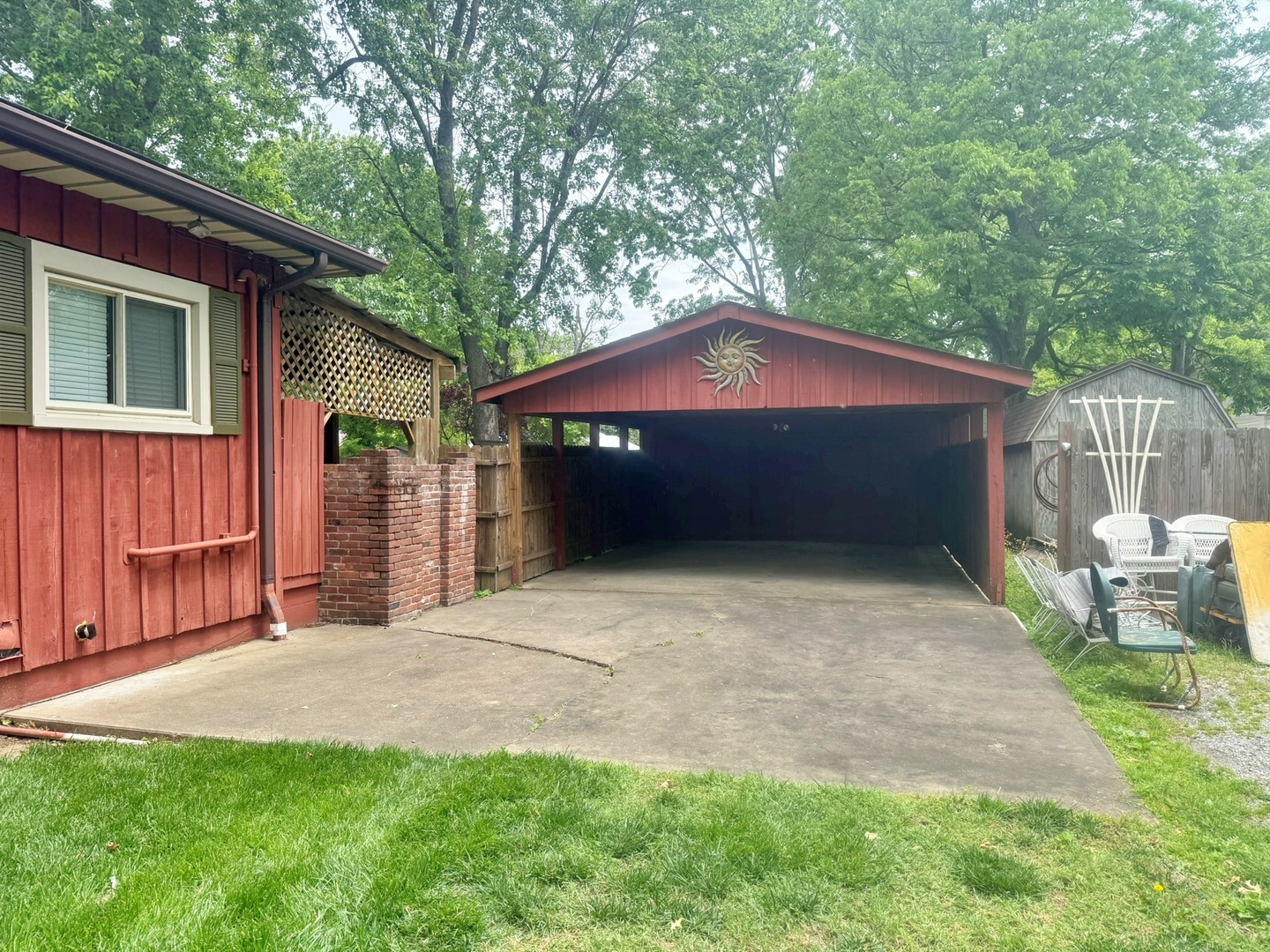 1604 North Avenue Property Photo 4