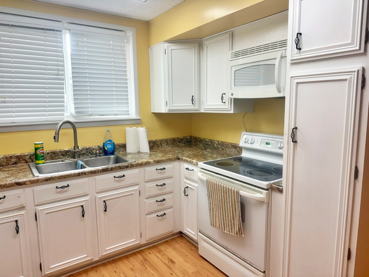 1604 North Avenue Property Photo 15