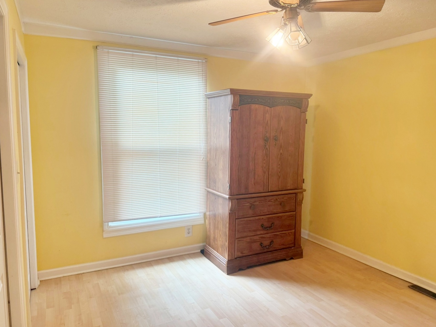 1604 North Avenue Property Photo 17