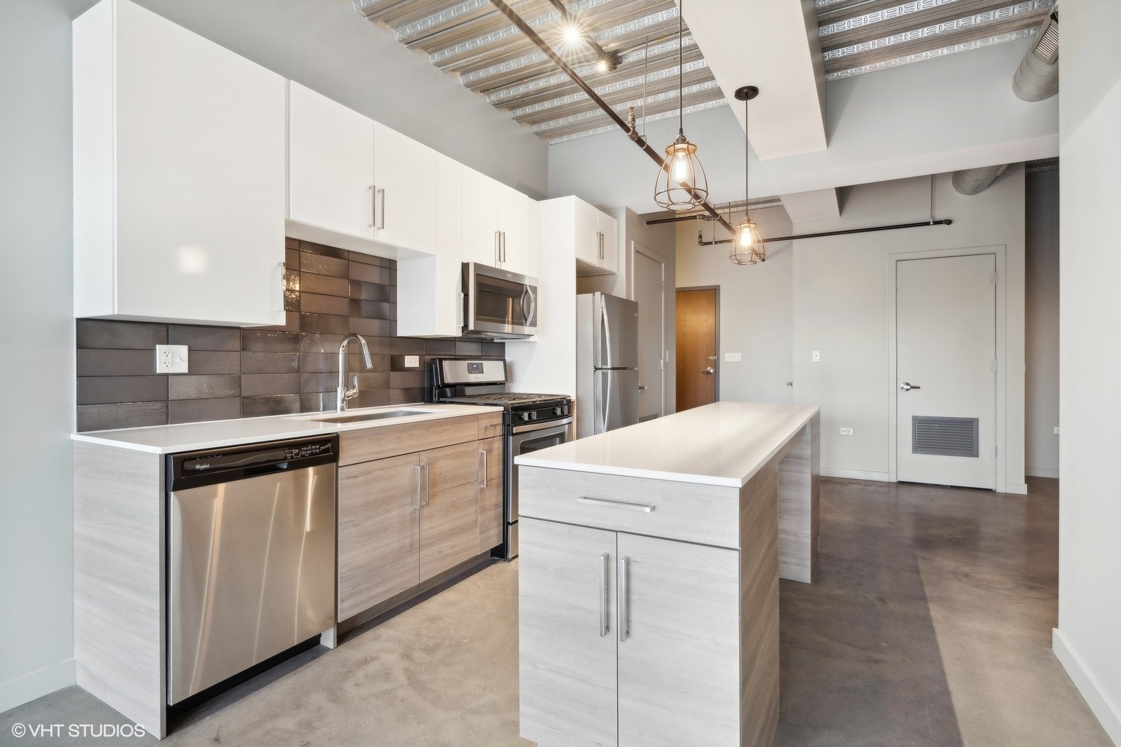 1241 N Milwaukee Avenue 401 Property Photo 7