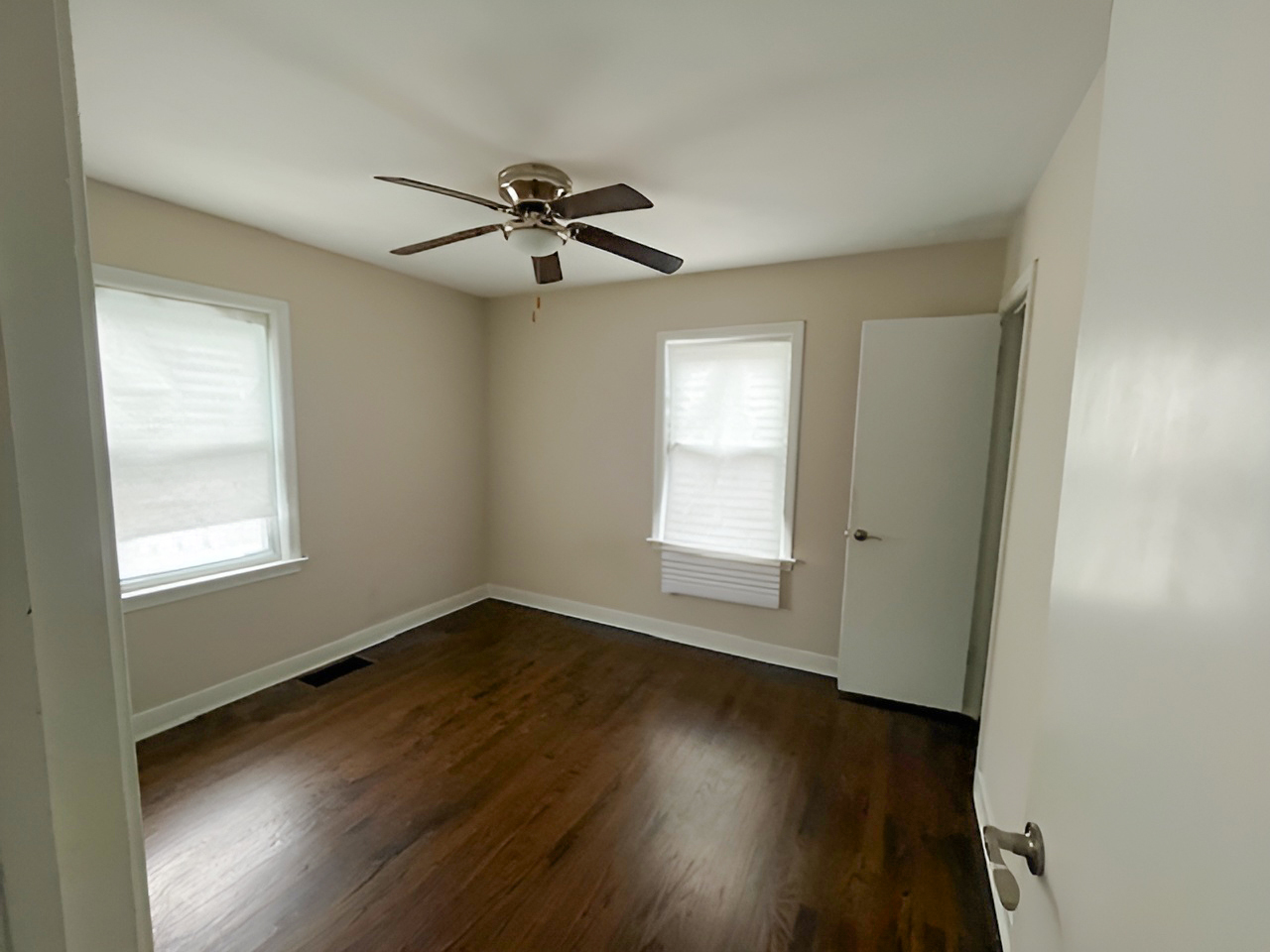 17943 Ridgewood Avenue Property Photo 3