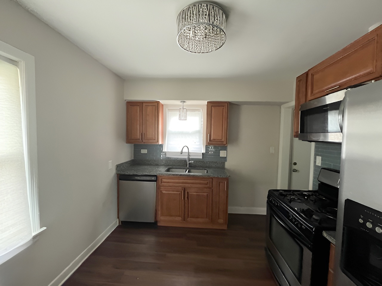 17943 Ridgewood Avenue Property Photo 7