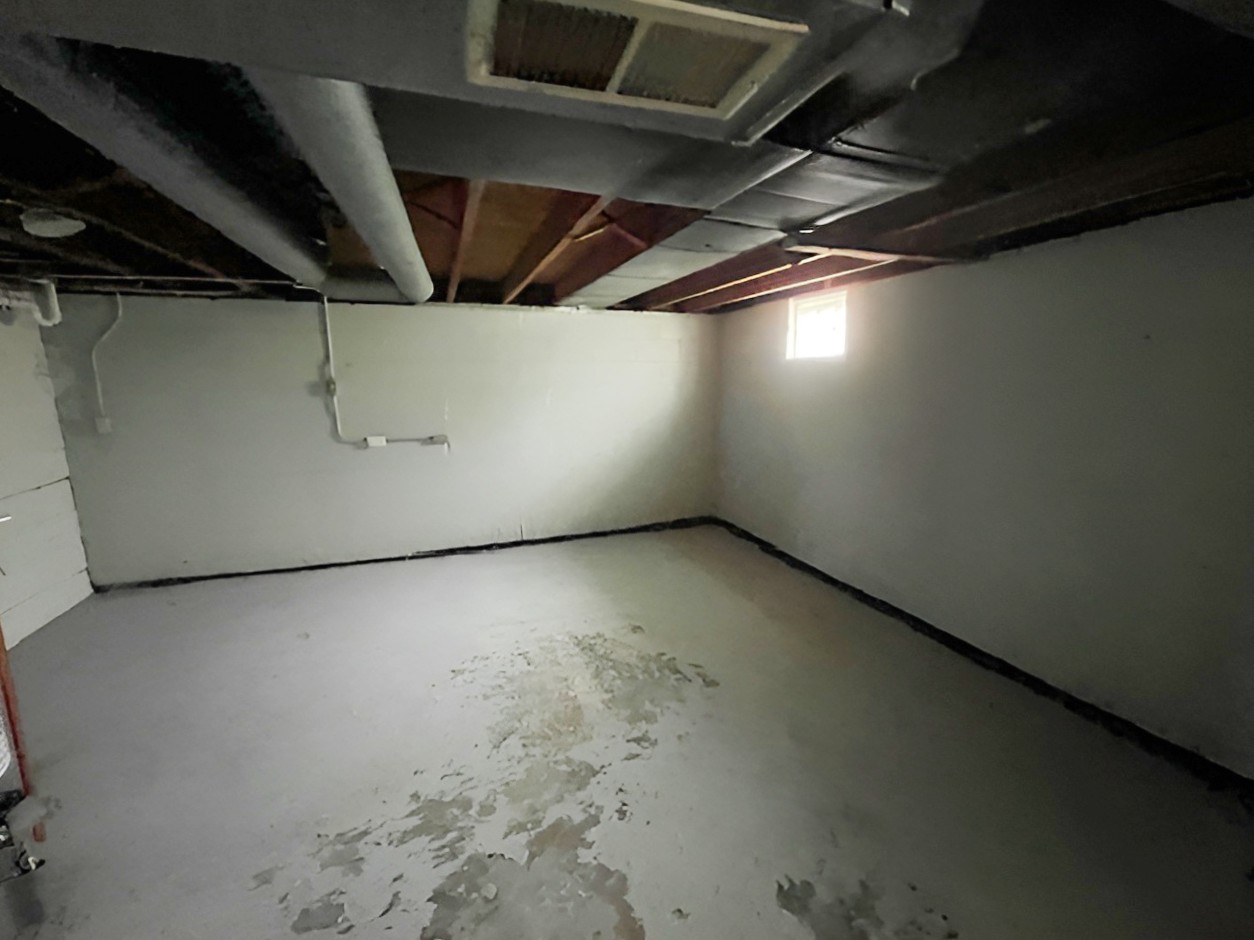 17943 Ridgewood Avenue Property Photo 10