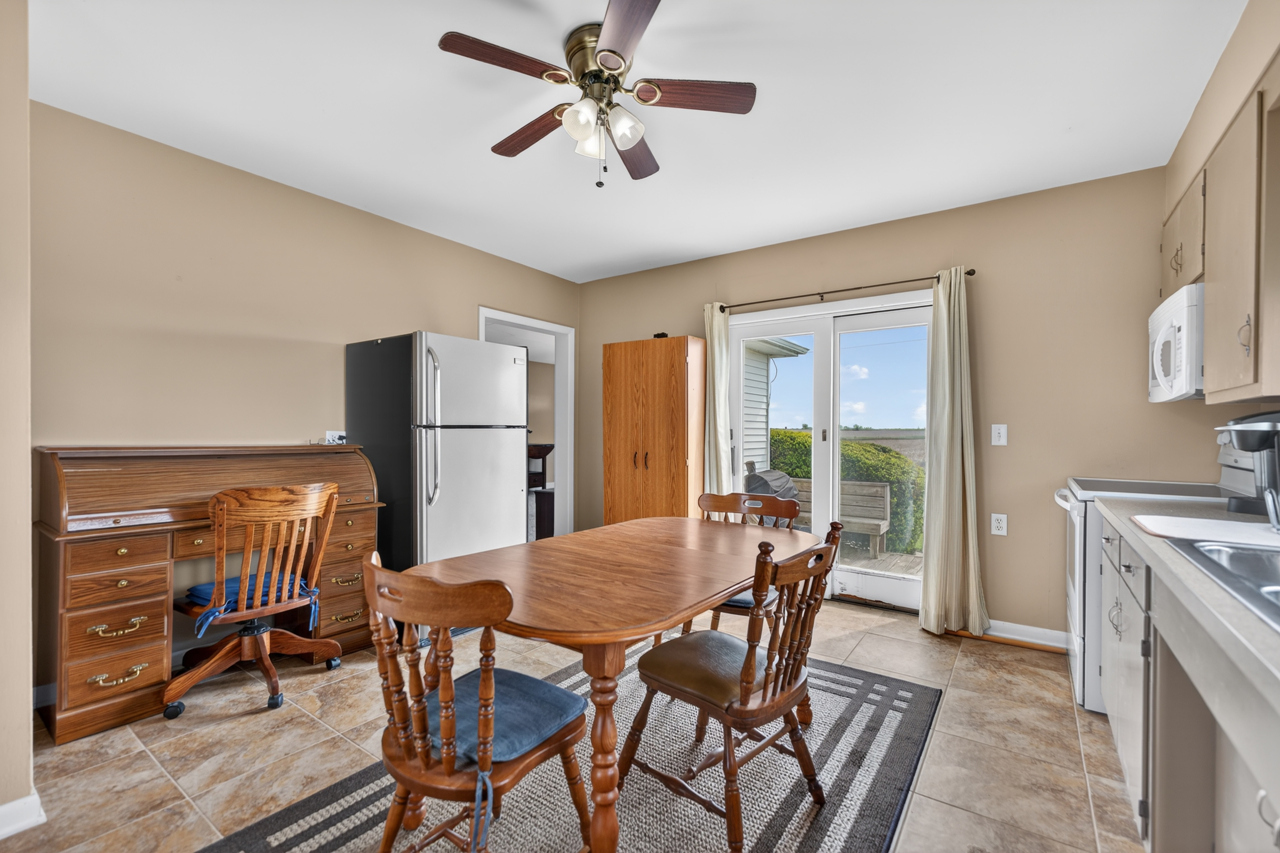21137 Fenstermaker Road Property Photo 7