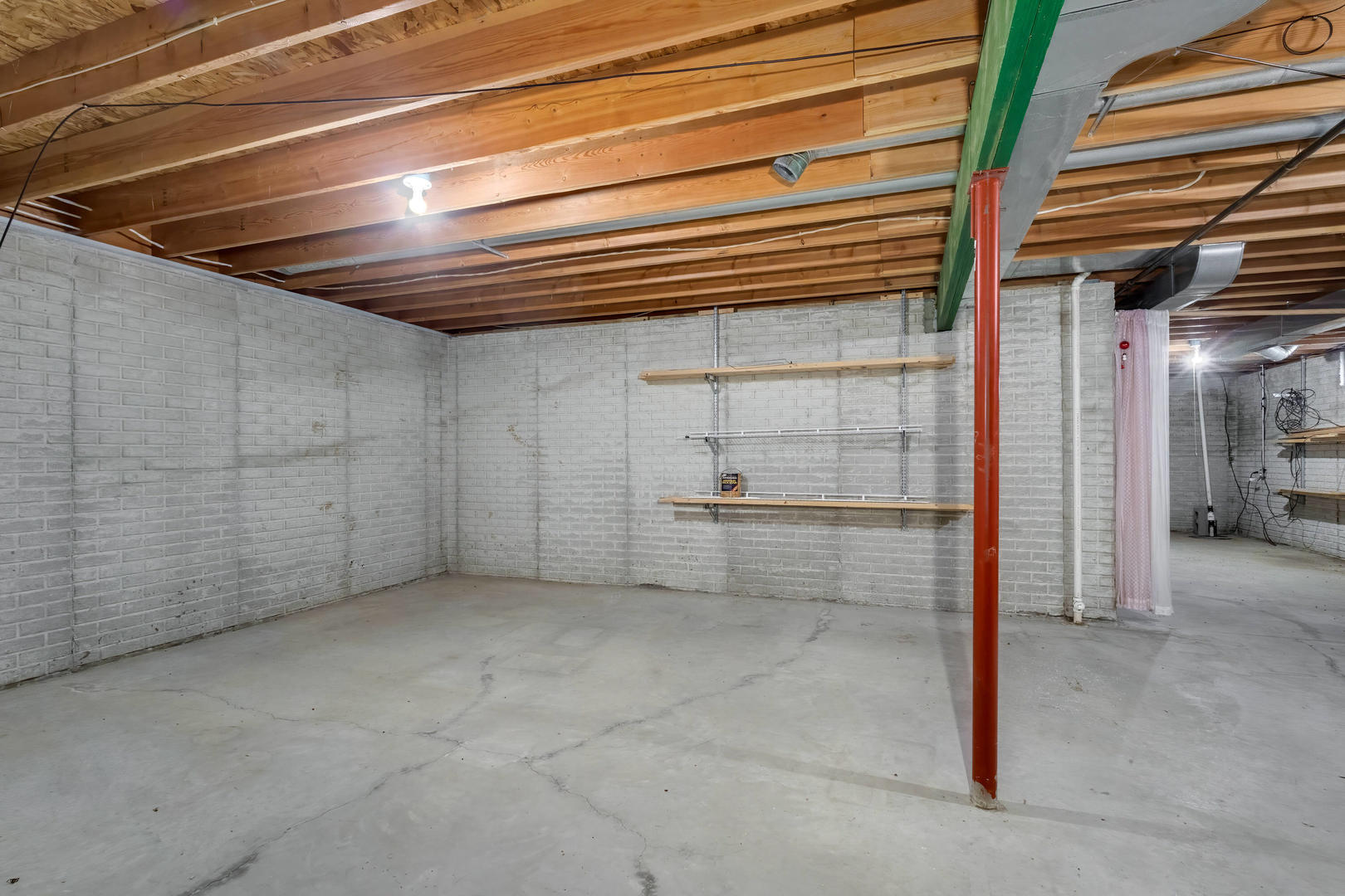 413 N East Street Property Photo 33