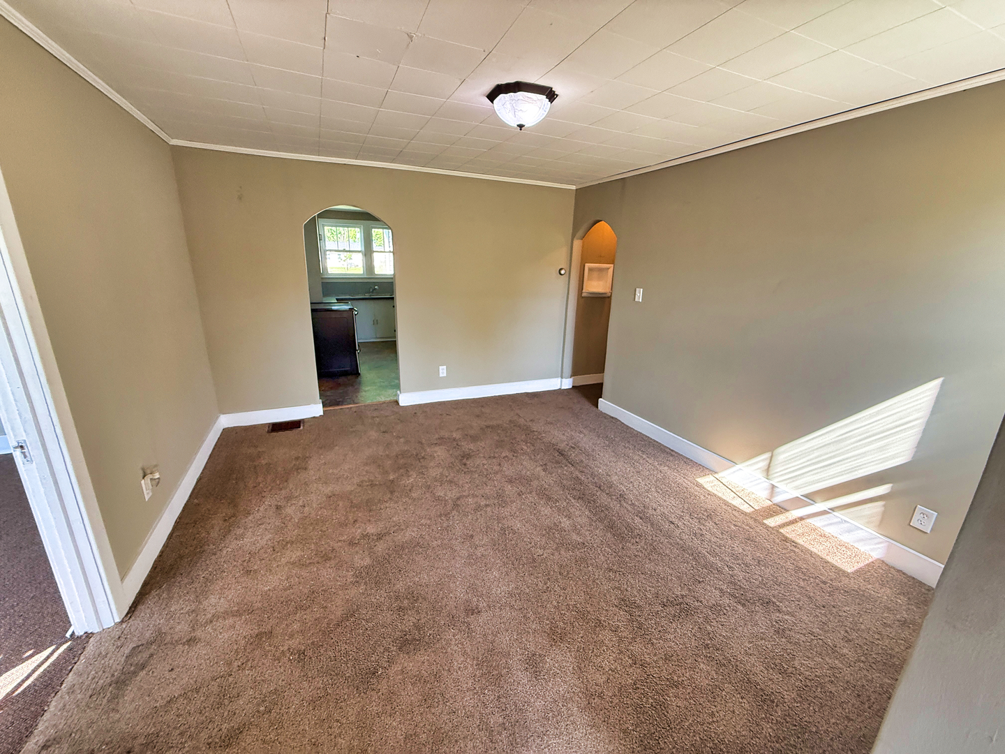 426 S Locust Street Property Photo 13