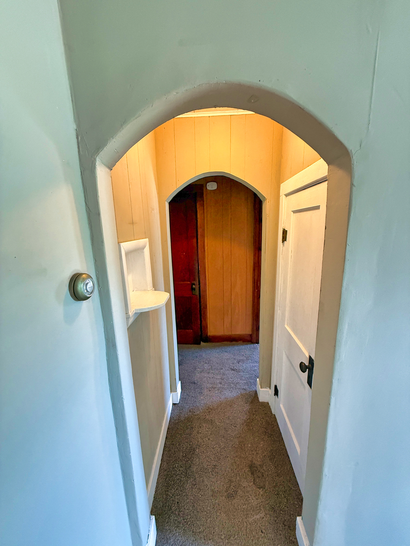 426 S Locust Street Property Photo 25