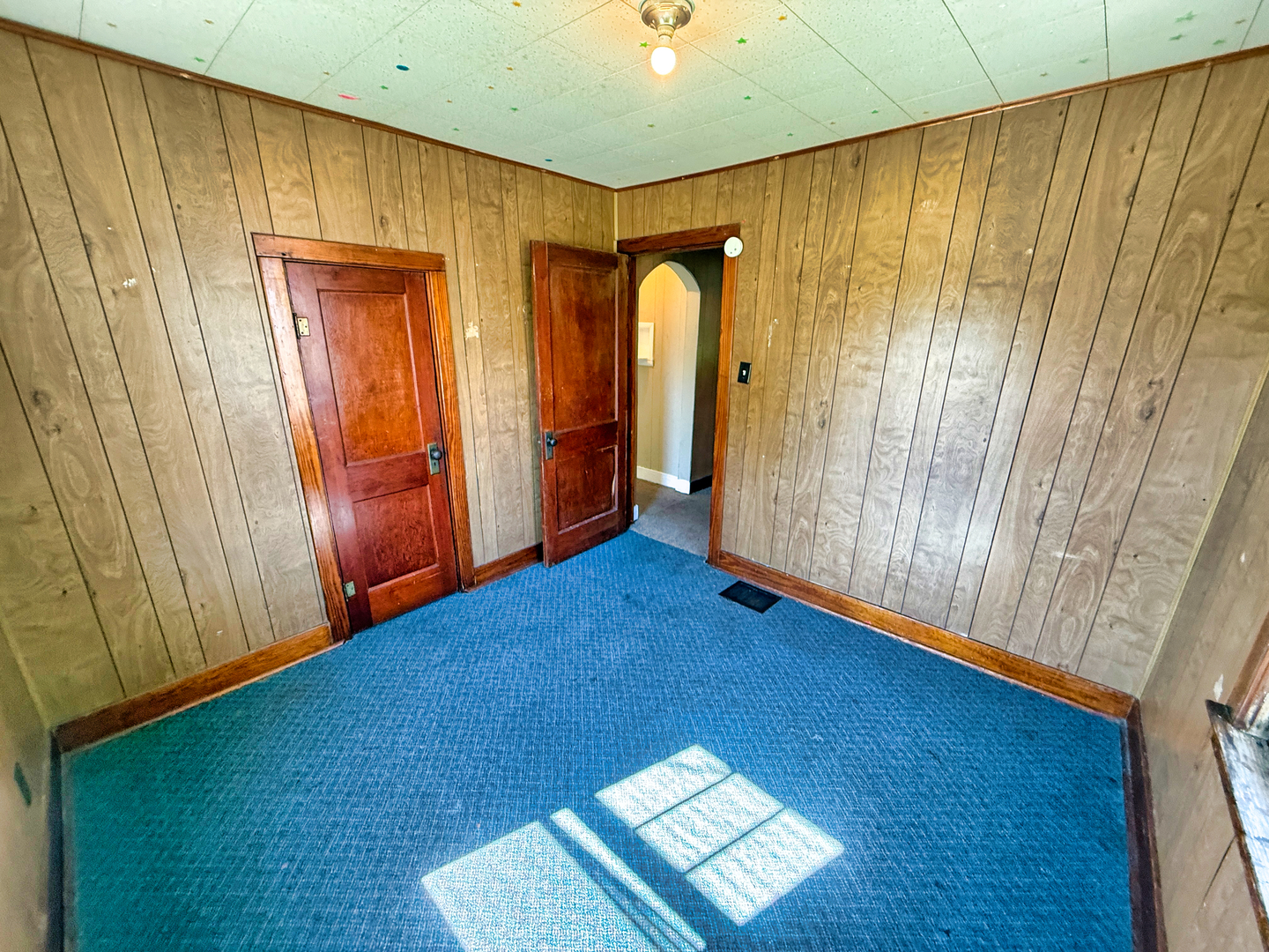 426 S Locust Street Property Photo 34