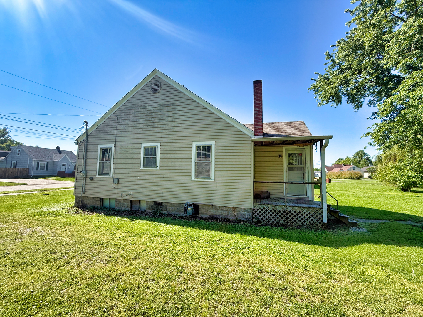 426 S Locust Street Property Photo 58