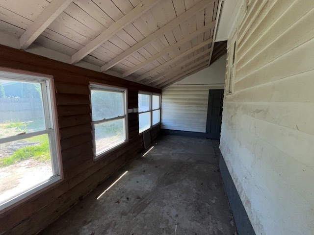 318 S Worth Street Property Photo 2