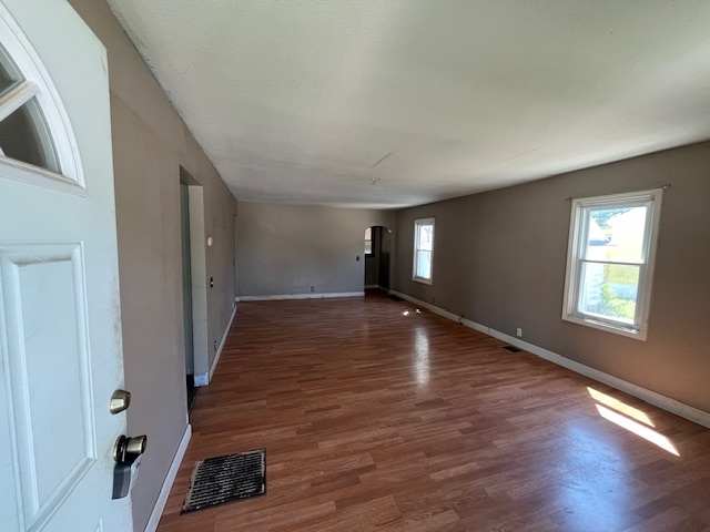 318 S Worth Street Property Photo 3