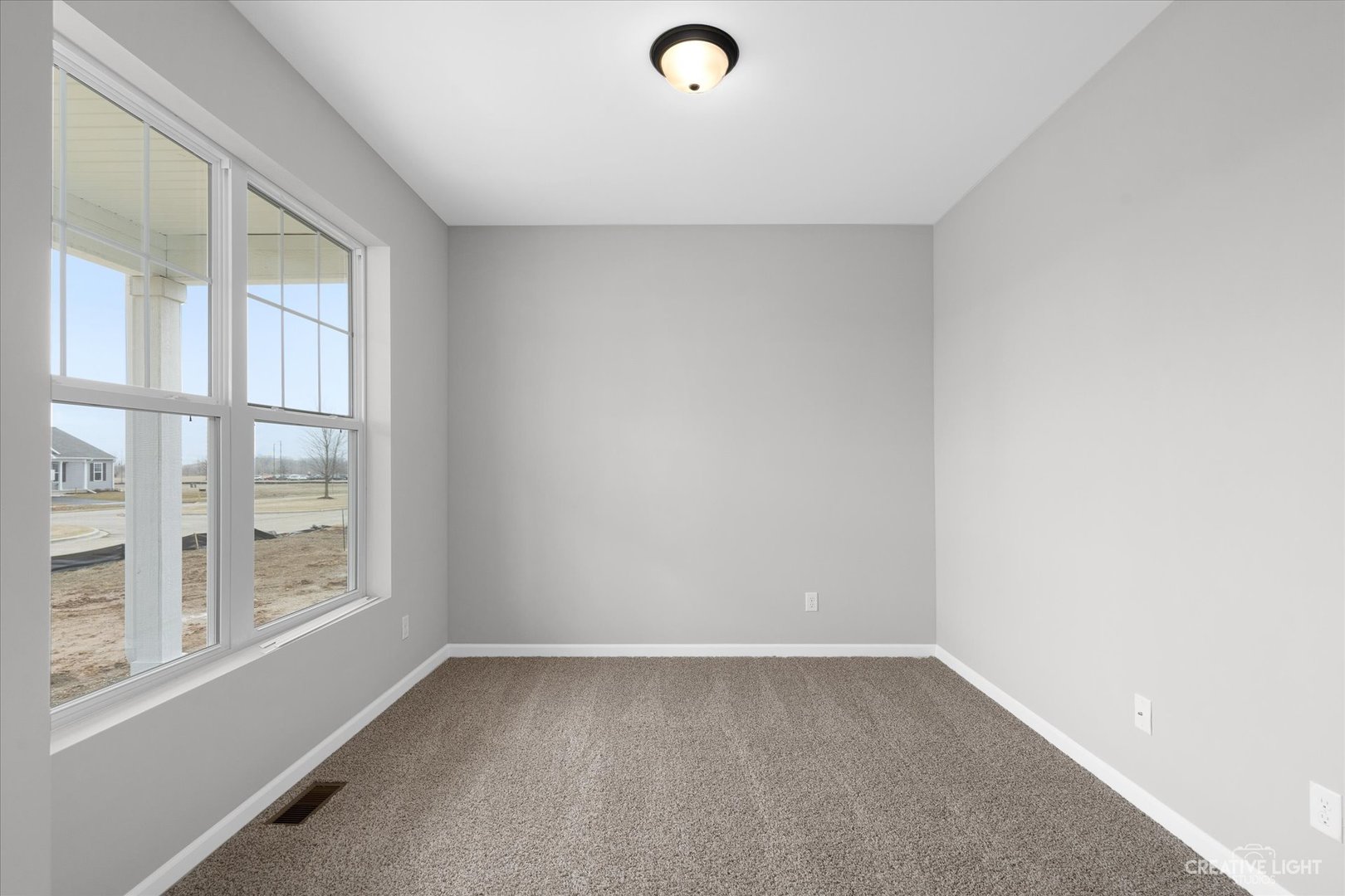 427 Windmill Way Property Photo 6