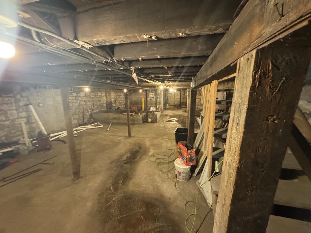401 S Cicero Avenue Property Photo 6