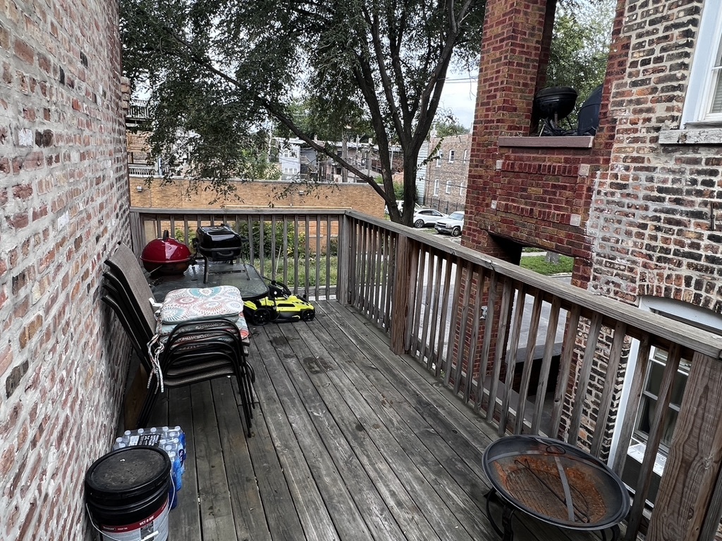401 S Cicero Avenue Property Photo 15