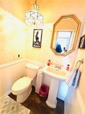 804 E Washington Street Property Photo 5